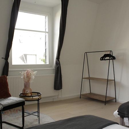 Spacestays Designer Apartment Netflix Wifi Playstation 4 Balkon Essen Buitenkant foto